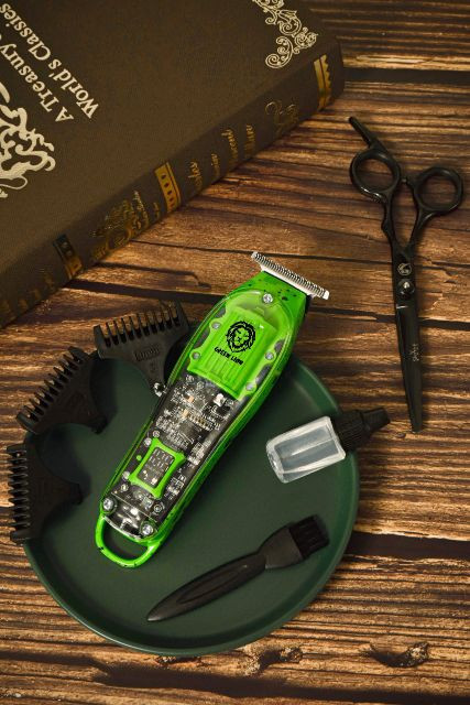 ماشین اصلاح حرفهای Green Lion Transparent Pro | طراحی شفاف و عملکرد فوقالعاده
